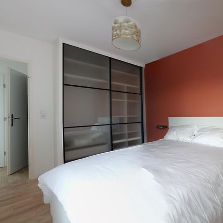Appartement Residence Neuve Proche Versailles Saint-Cyr-l'Ecole Luaran gambar