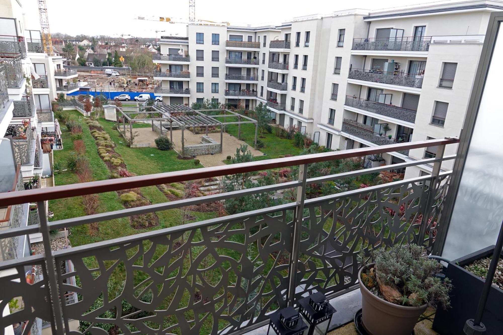 Appartement Residence Neuve Proche Versailles Saint-Cyr-l'Ecole Luaran gambar